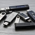 כיצד לתקן USB עקום - מדריך שלב אחר שלב
